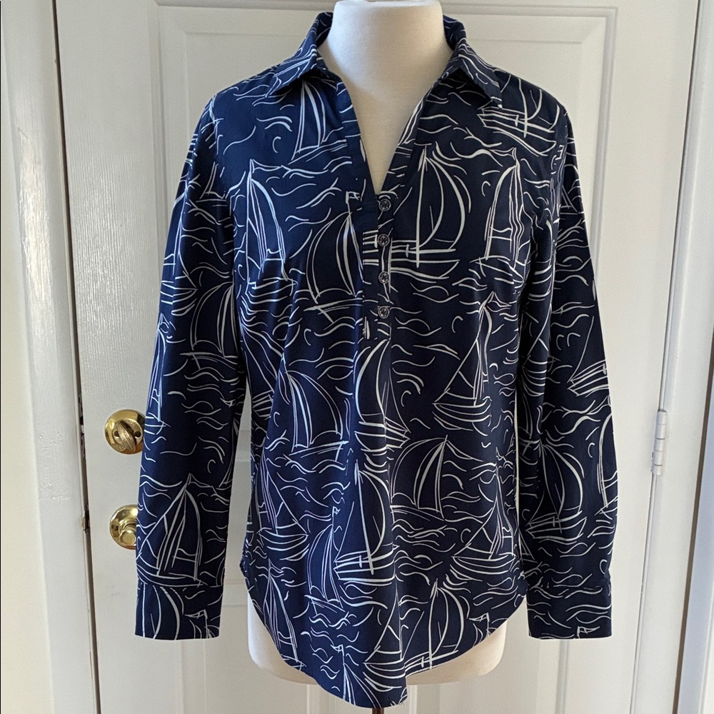 EUC Talbots Navy abstract Sailboat pullover cotton tunic